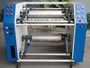  آلة تقطيع وإعادة لف فيلم بلاستيك نصف أوتوماتيكية 